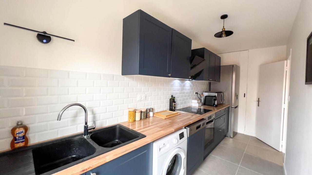 Appartement 4 Etoiles En Centre Ville De Vichy - Le Basile Buitenkant foto